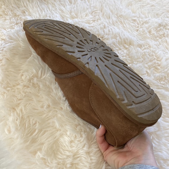 Mens uggs shoes - Picture 4 of 4